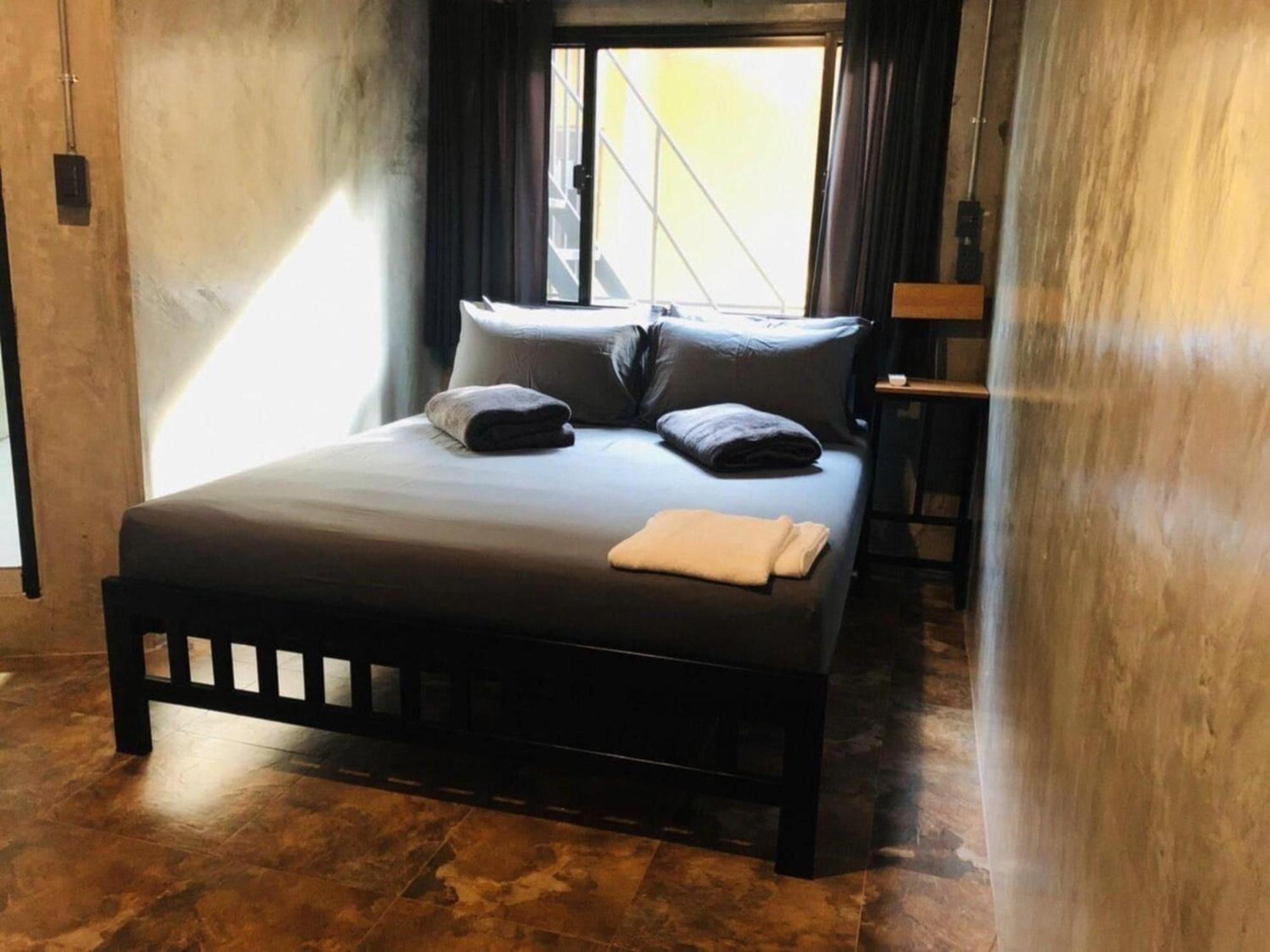 Episode 11 Hostel Sukhumvit Bangkok Ngoại thất bức ảnh