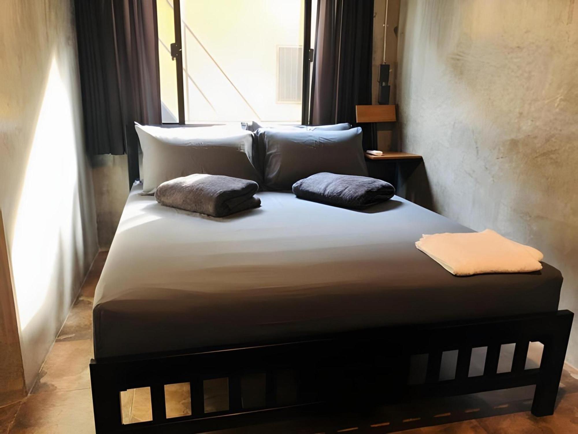 Episode 11 Hostel Sukhumvit Bangkok Ngoại thất bức ảnh